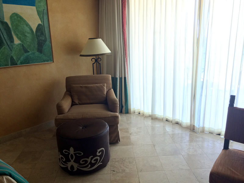 Hilton Cabos Chair